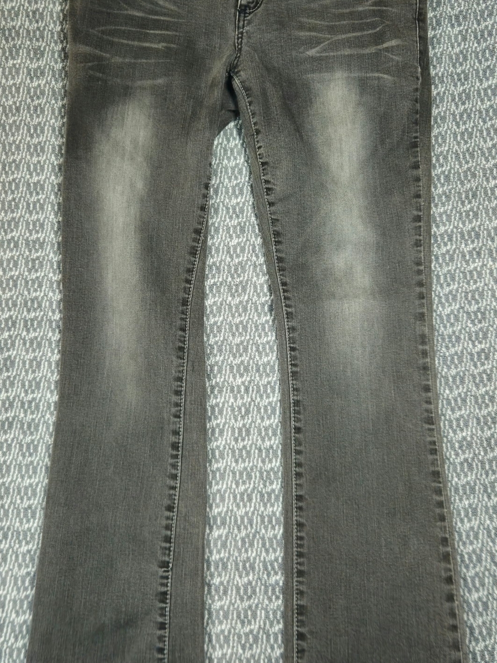 Guess Women’s Gray Faded Skinny Jeans Intricate Back Lace Gems Low Rise Y2K VTG - Picture 4 of 7